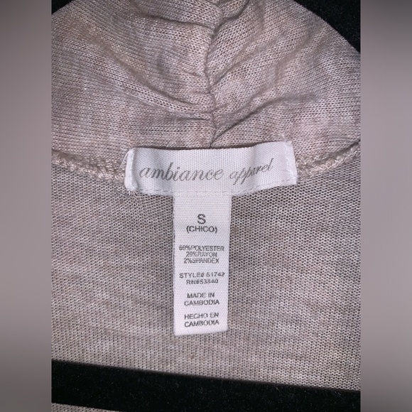 Ambiance Apparel cream colored cardigan. Size small. - Picture 3 of 3